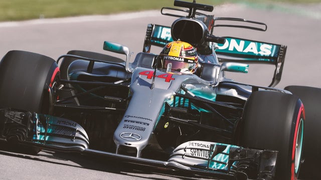 Hamilton sets fastest lap around Montreal circuit to take pole position